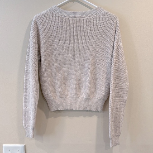 🔥Embossed Elegant Cream Sweater with Cut-Out Design🔥 - Picture 7 of 7